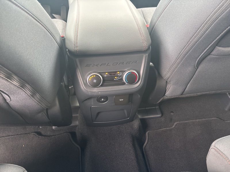 Used 2025 Ford Explorer SUV