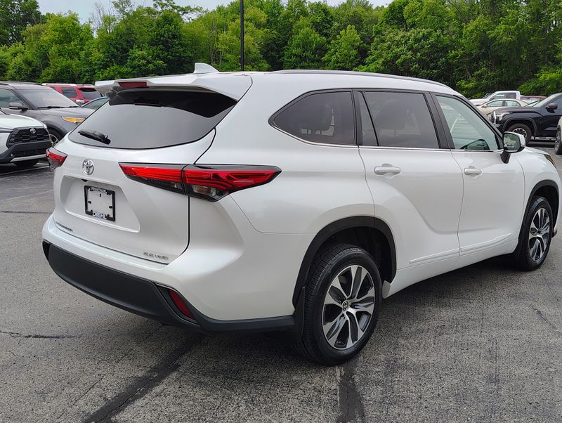 Used 2023 Toyota Highlander SUV