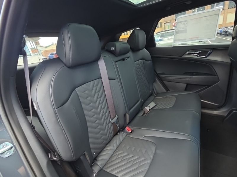 New 2026 Kia Sportage Hybrid SUV
