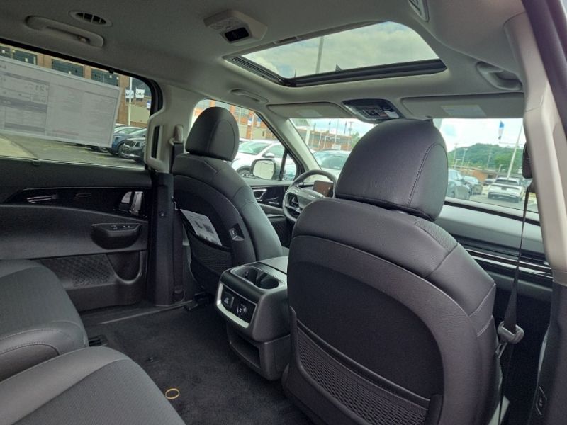 New 2027 Kia Carnival MPV Van