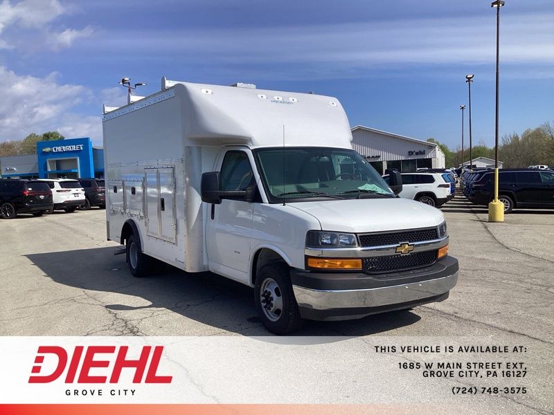 2026 Chevrolet Express 3500 159" WB's photo