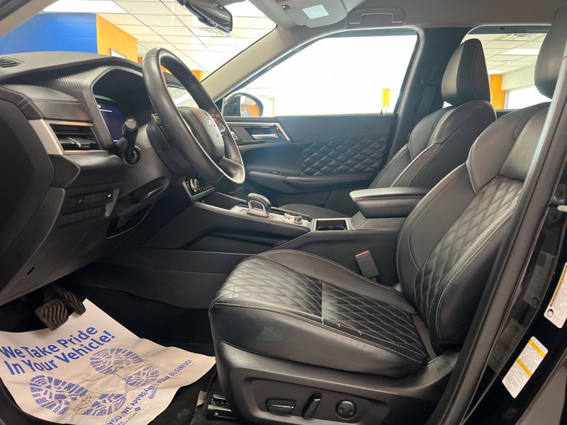 Used 2024 Mitsubishi Outlander SUV