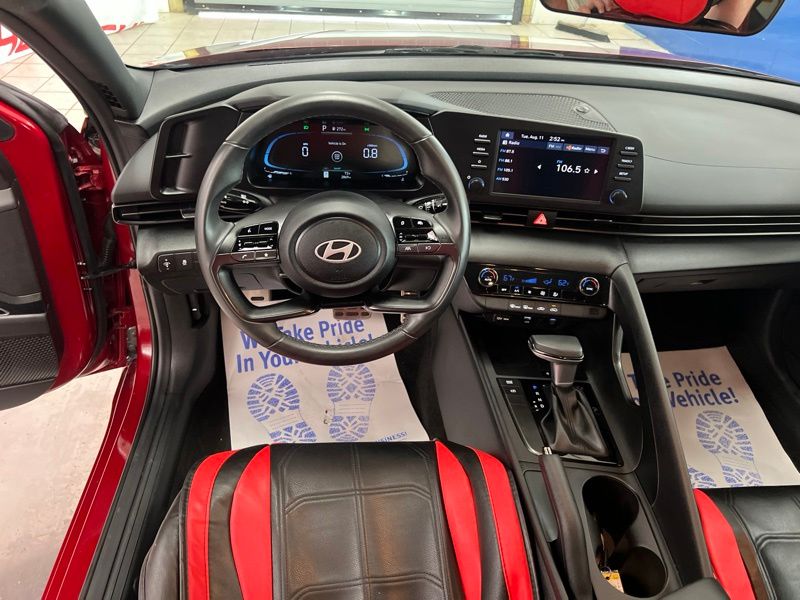 Used 2025 Hyundai Elantra Sedan
