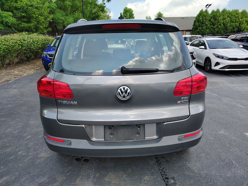 Used 2017 Volkswagen Tiguan SUV
