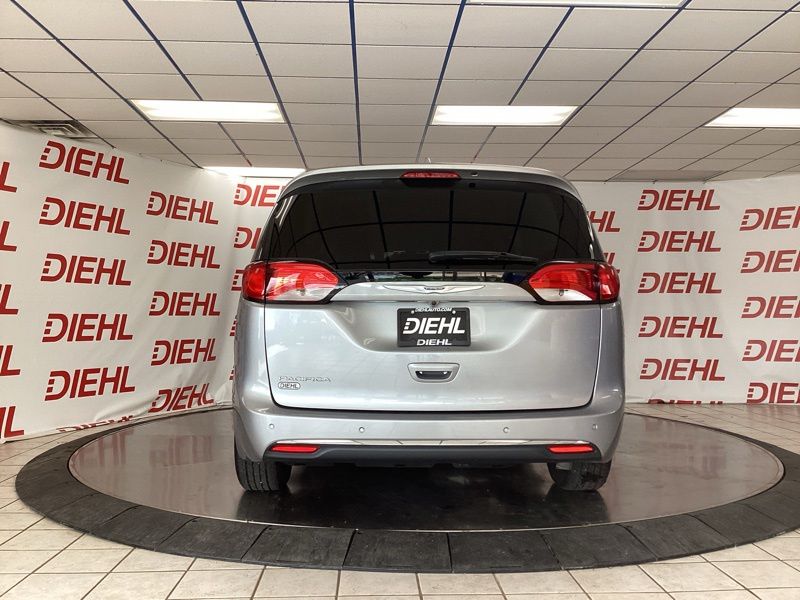 Used 2019 Chrysler Pacifica Van