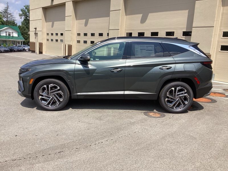New 2026 Hyundai Tucson Hybrid SUV