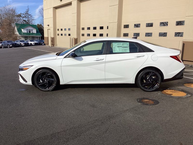 New 2026 Hyundai Elantra Sedan