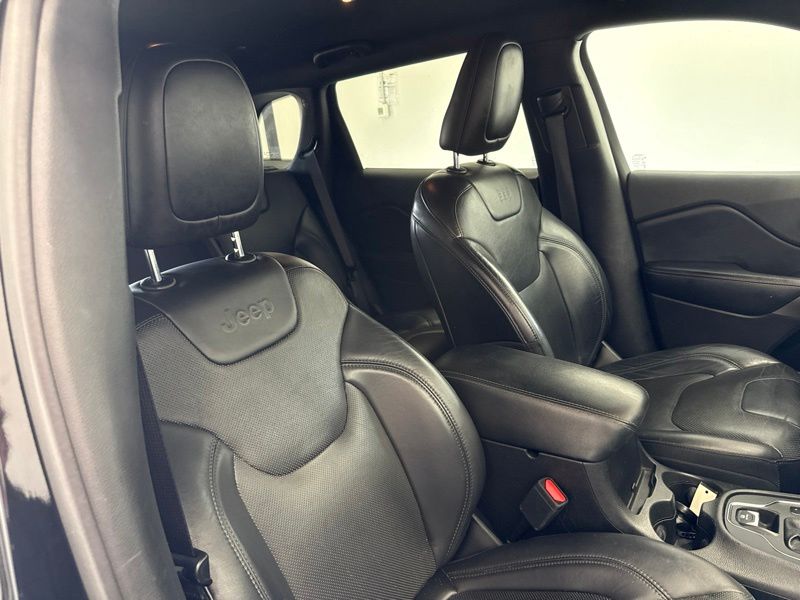 Used 2019 Jeep Cherokee SUV