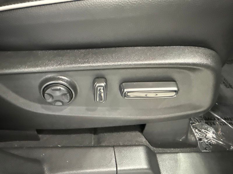 Used 2025 Honda Odyssey Van