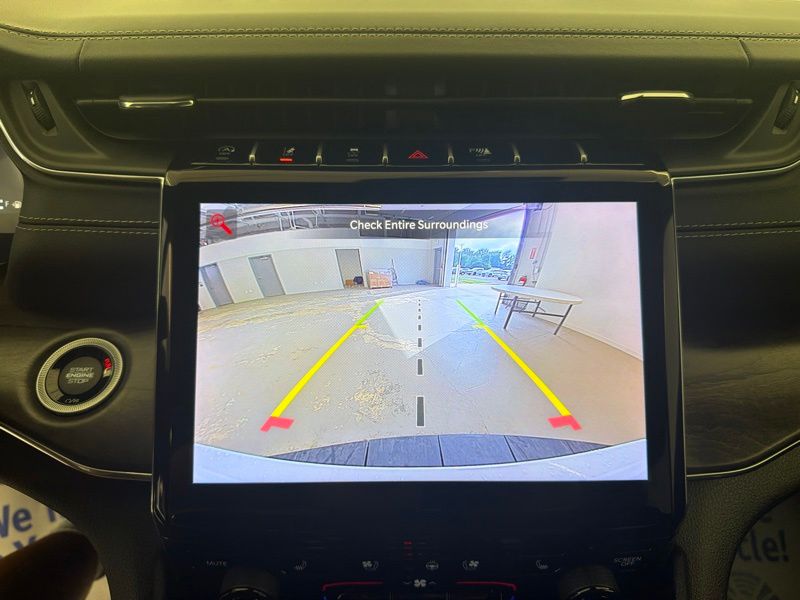 Used 2023 Jeep Grand Cherokee SUV