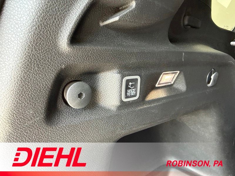 Used 2023 Jeep Grand Cherokee L SUV