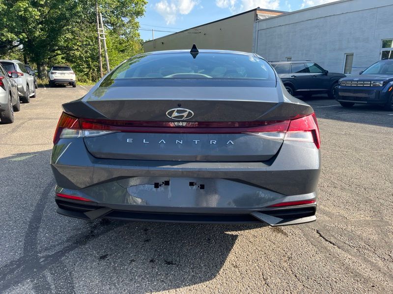 Used 2023 Hyundai Elantra Sedan