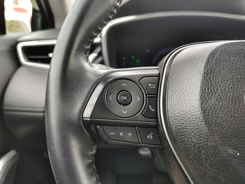 Used 2025 Toyota Corolla Cross SUV