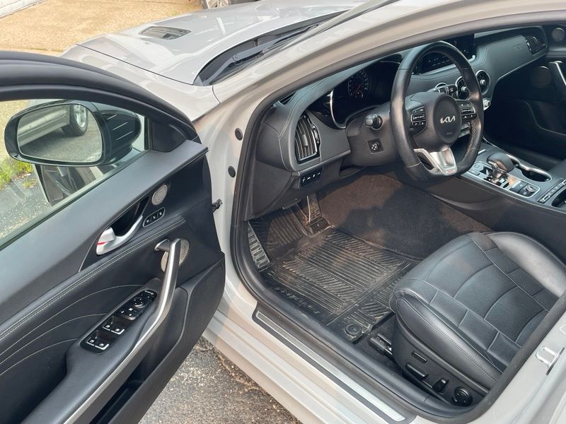 Used 2022 Kia Stinger Sedan