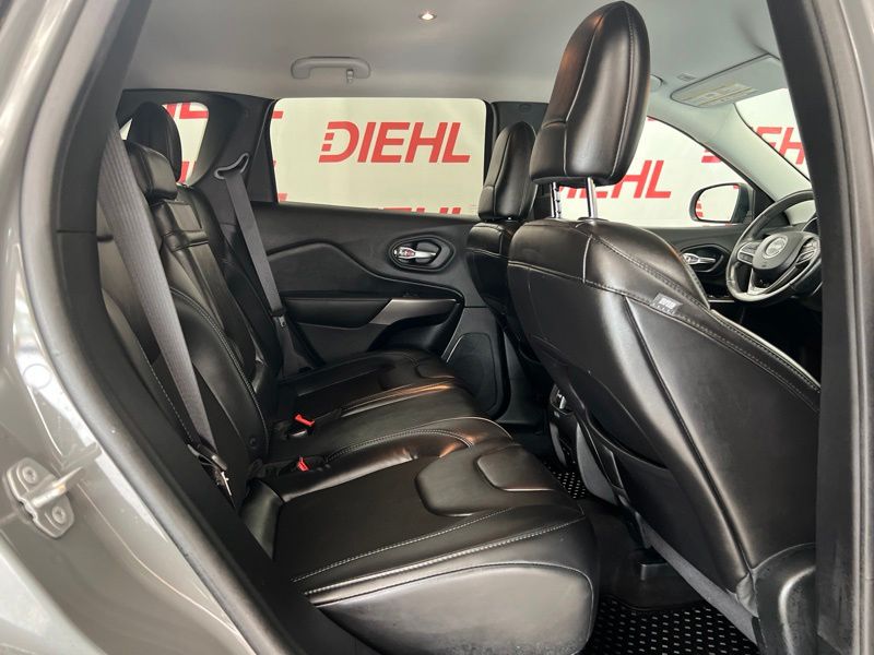 Used 2019 Jeep Cherokee SUV