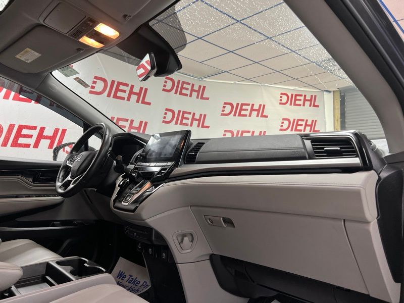 Used 2023 Honda Odyssey Van