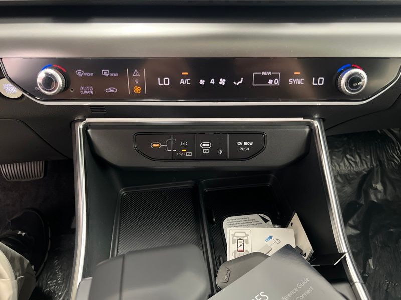 New 2027 Kia Carnival MPV Van