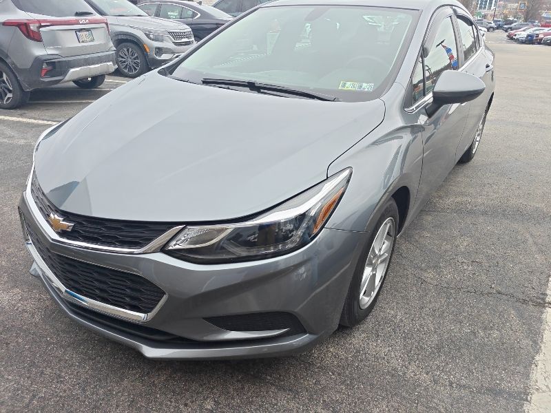 Used 2018 Chevrolet Cruze LT with VIN 1G1BE5SM4J7237163 for sale in Hermitage, PA