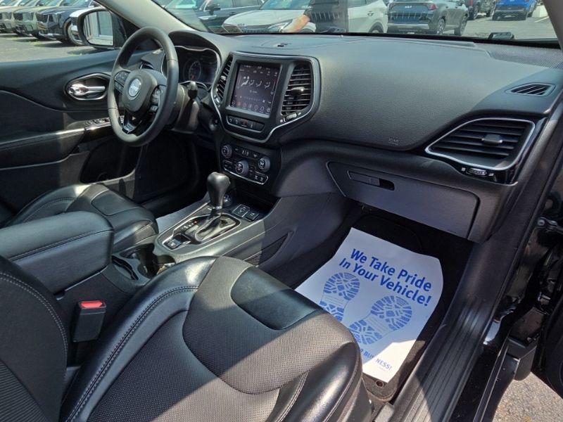 Used 2023 Jeep Cherokee SUV