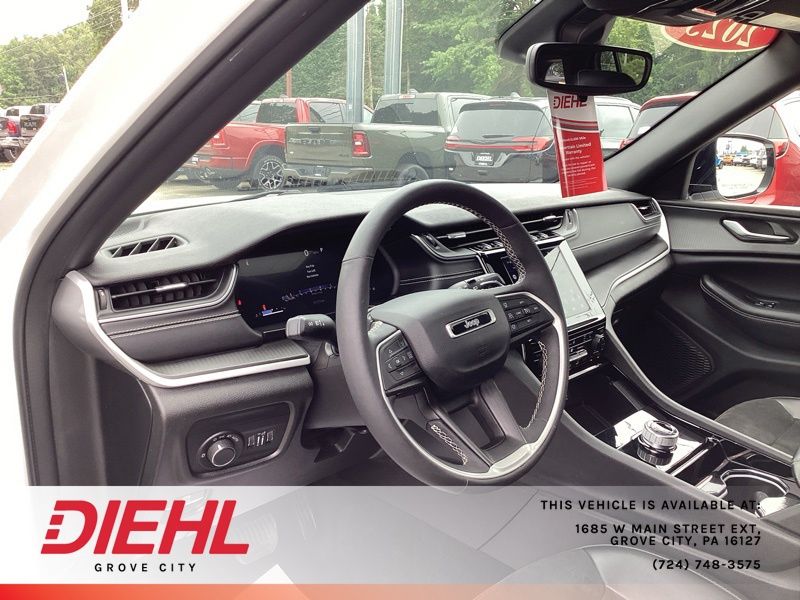 Used 2023 Jeep Grand Cherokee SUV