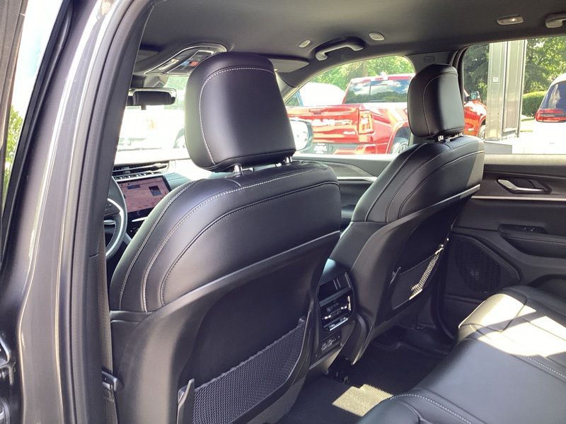 New 2025 Jeep Grand Cherokee SUV