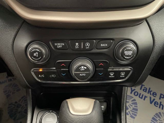Used 2016 Jeep Cherokee SUV