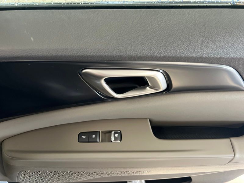New 2027 Kia Carnival MPV Van