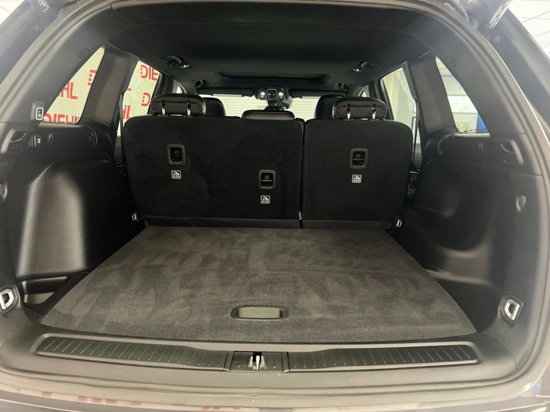 Used 2025 Jeep Grand Cherokee SUV