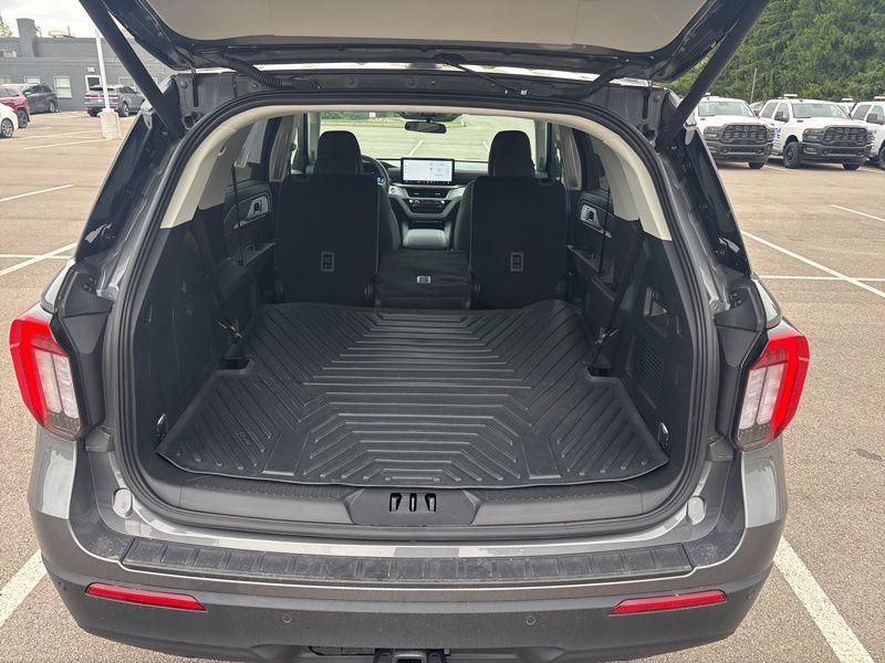 Used 2025 Ford Explorer SUV