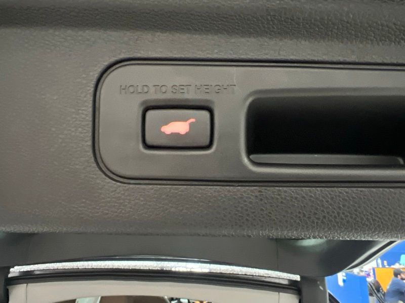 Used 2023 Honda Odyssey Van
