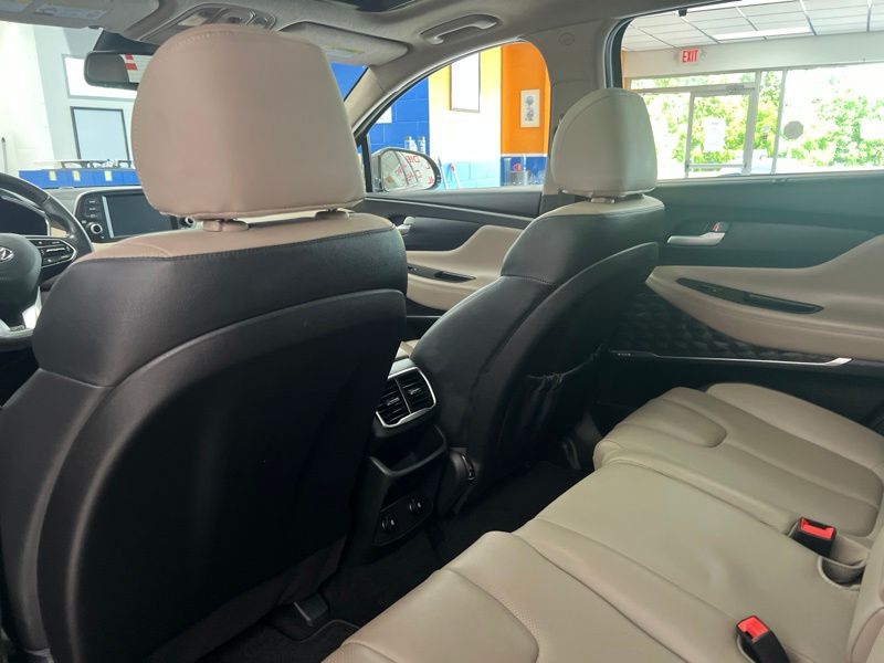 2019 Hyundai Santa Fe Limited - Photo 17