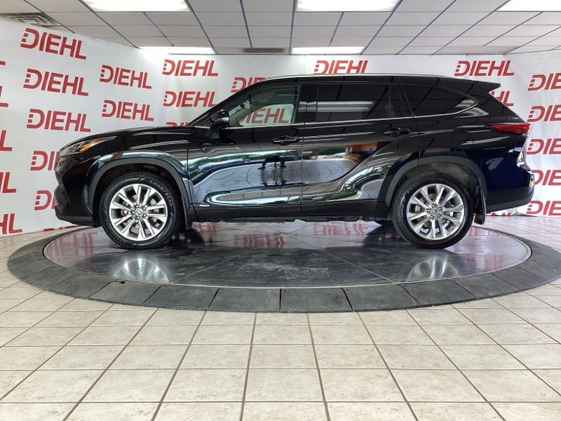 Used 2023 Toyota Highlander Hybrid SUV