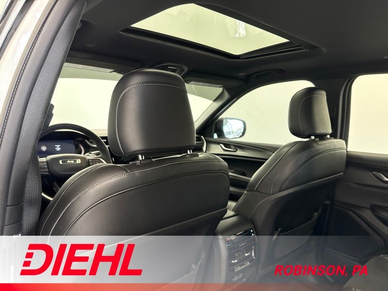 Used 2023 Jeep Grand Cherokee L SUV