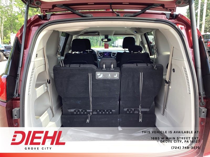 Used 2019 Chrysler Pacifica Van