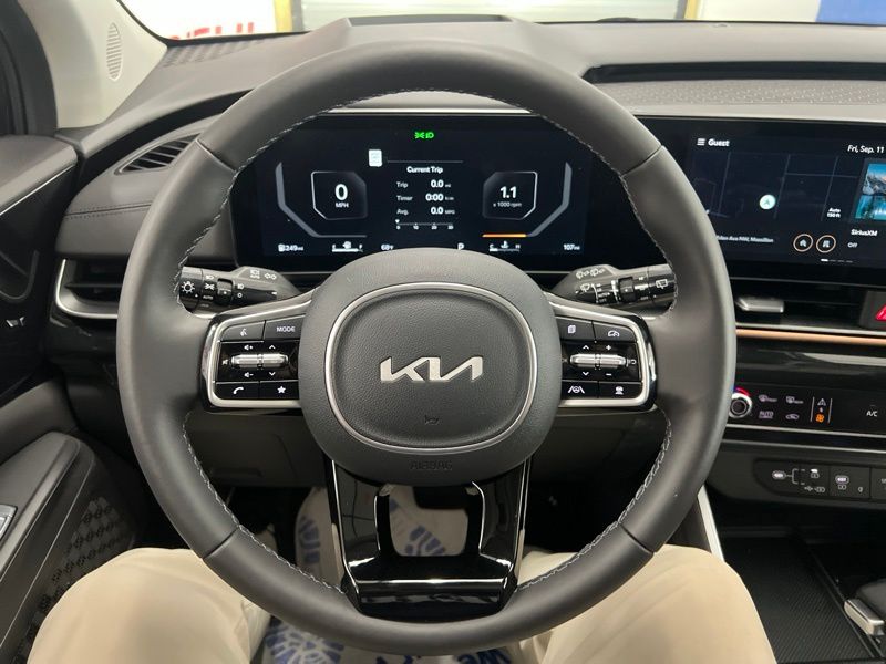 New 2026 Kia Carnival MPV Van