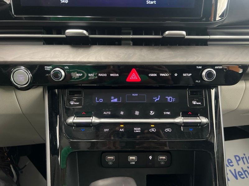 Used 2023 Kia Carnival Van