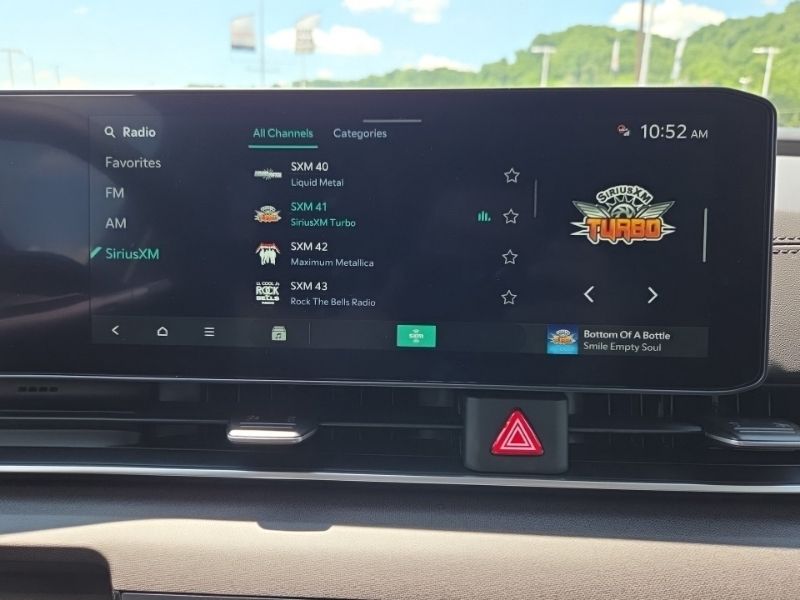 New 2026 Kia Carnival MPV Van