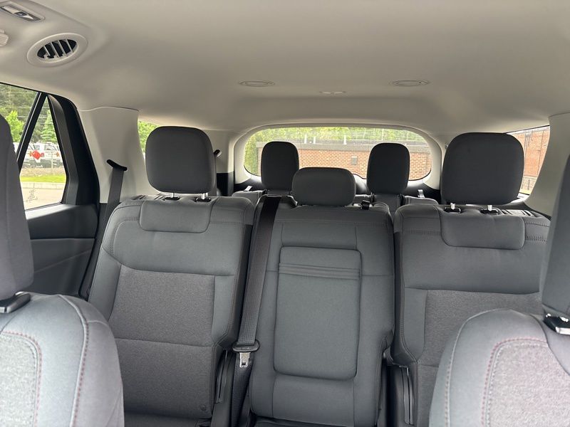 Used 2025 Ford Explorer SUV