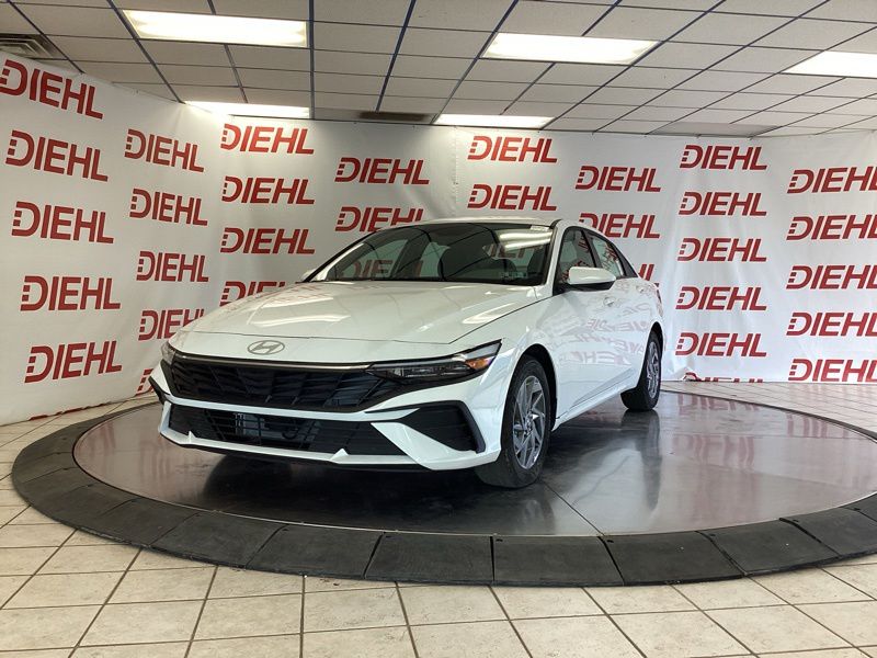 New 2026 Hyundai Elantra Hybrid Sedan