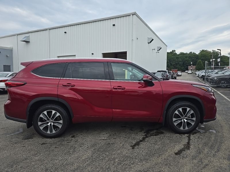 Used 2020 Toyota Highlander SUV