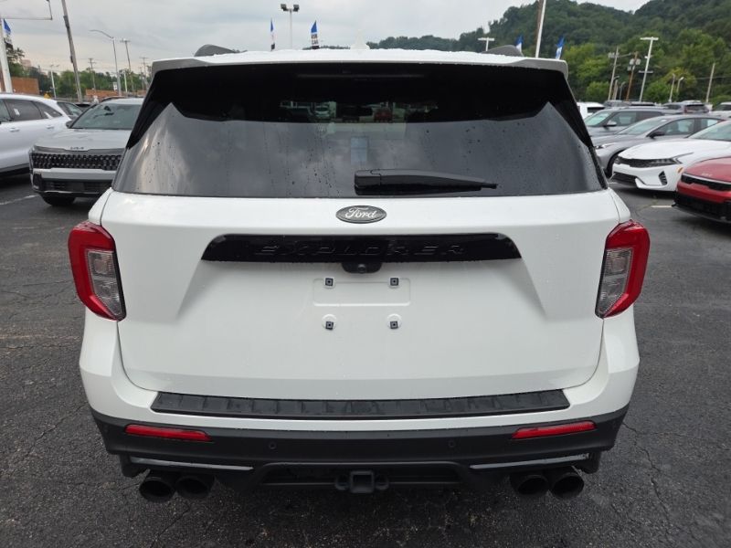 Used 2024 Ford Explorer SUV