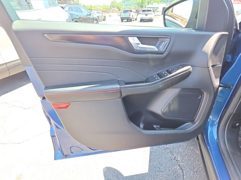 Used 2022 Ford Escape SUV