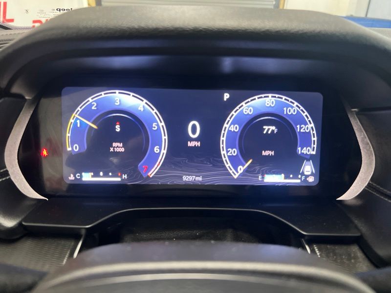 Used 2025 Jeep Grand Cherokee SUV
