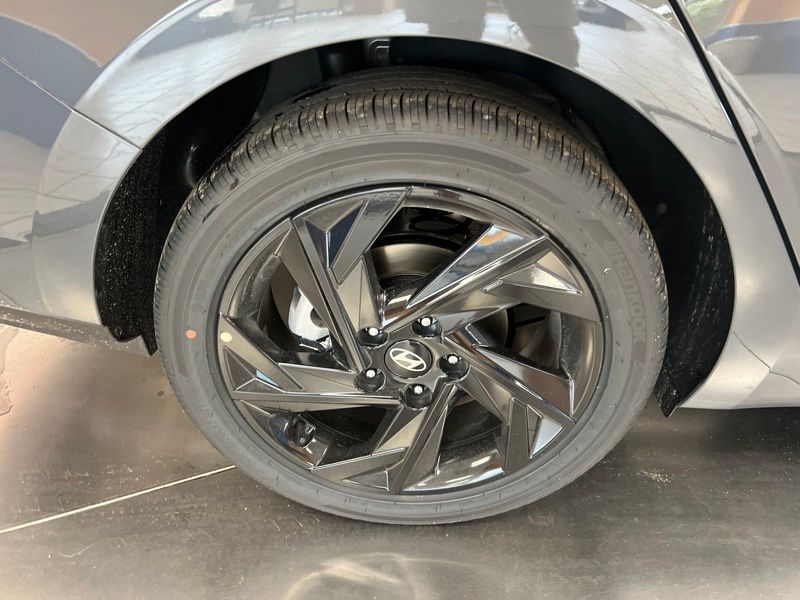 New 2026 Hyundai Elantra Sedan