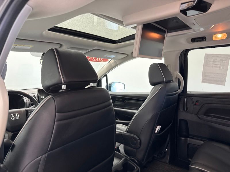 Used 2025 Honda Odyssey Van