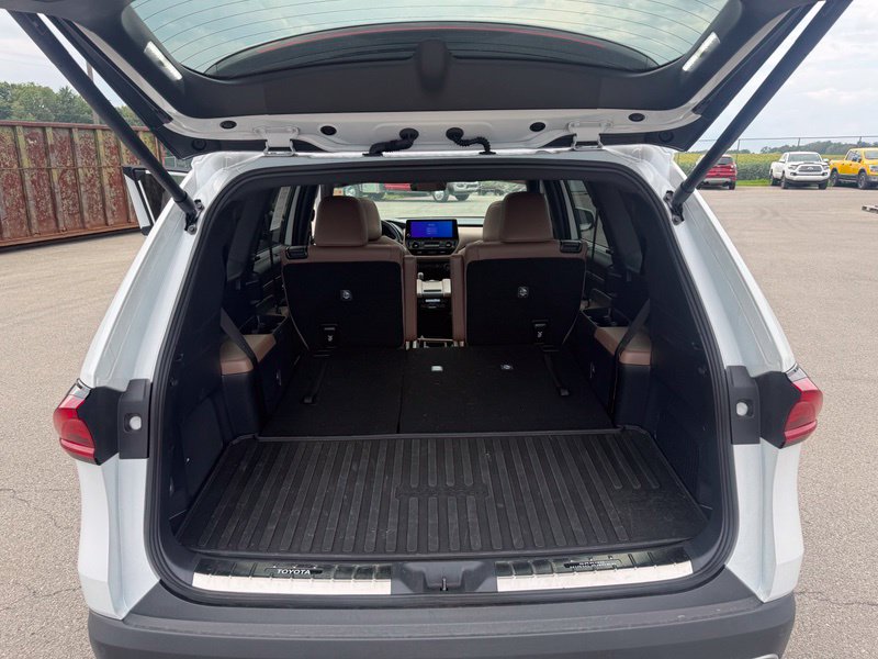 Used 2026 Toyota Grand Highlander Hybrid SUV