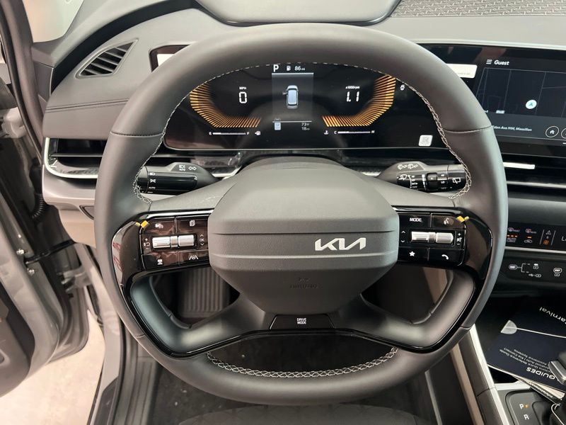 New 2027 Kia Carnival MPV Van