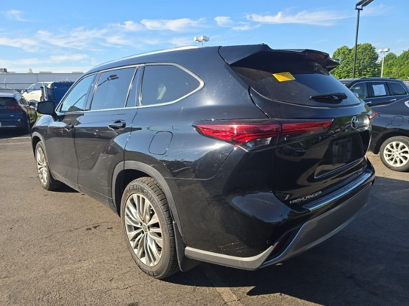 Used 2022 Toyota Highlander SUV