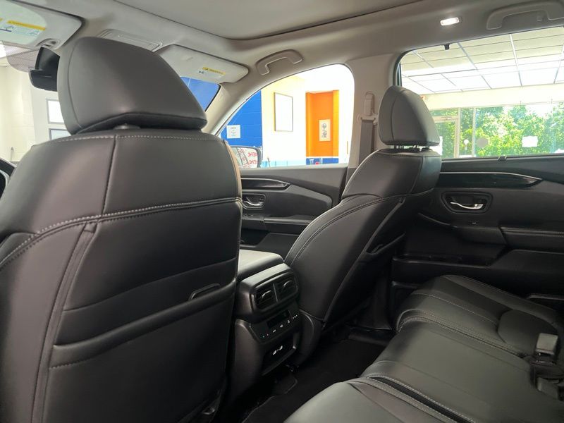 Used 2023 Honda Pilot SUV