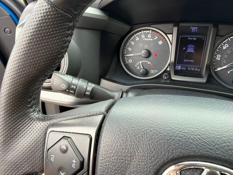 Used 2016 Toyota Tacoma Truck